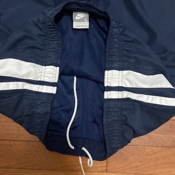 Vntg Nike swim trunks - Picture 6 of 12